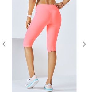 Fabletics Salar Solid Powerhold Crop